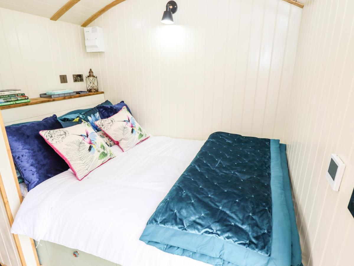 Honeybee Lodge Woodhall Spa Esterno foto