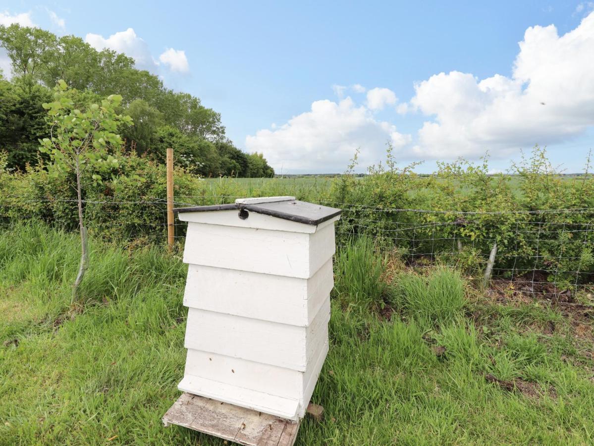 Honeybee Lodge Woodhall Spa Esterno foto