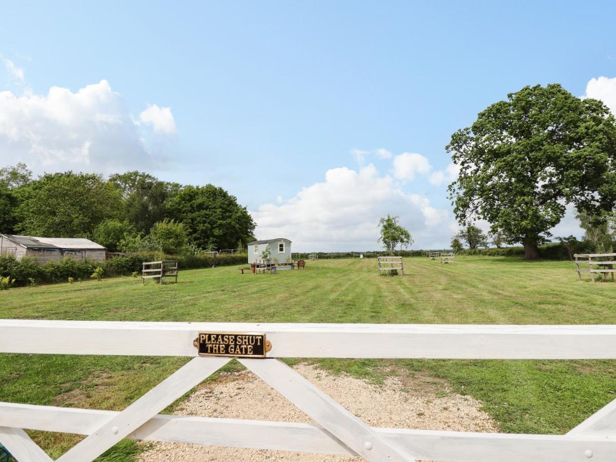 Honeybee Lodge Woodhall Spa Esterno foto